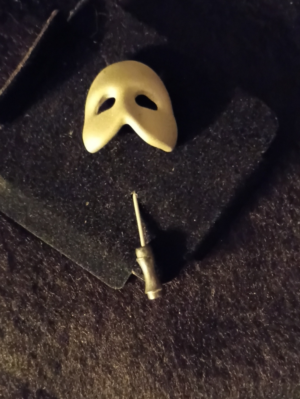 Gold Phantom Mask Lapel Pin - Men Accessories